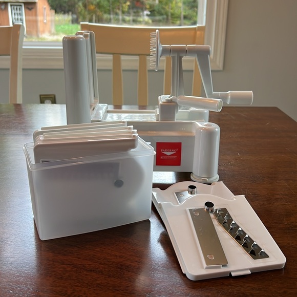 Paderno Spiral Vegetable Slicer Counter with 6 Blades and Storage Box - Picture 2 of 2